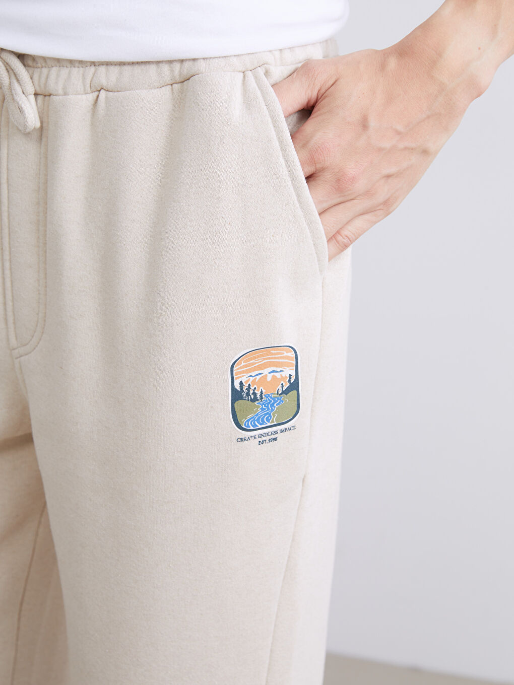 Bej Standart Kalıp Erkek Jogger Eşofman Altı-2