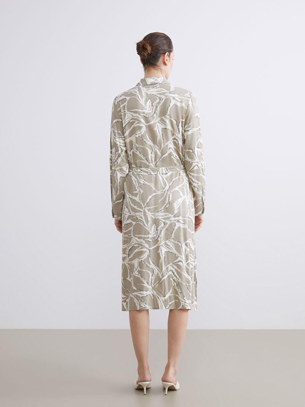 Yeşil Beli Kuşaklı Desenli Gömlek Elbise-3