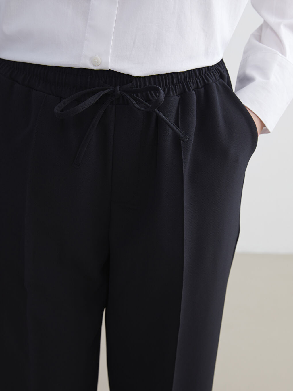 LCW ECO Elasticated Waist Poplin Women's Trousers -W5G388Z8-CVL