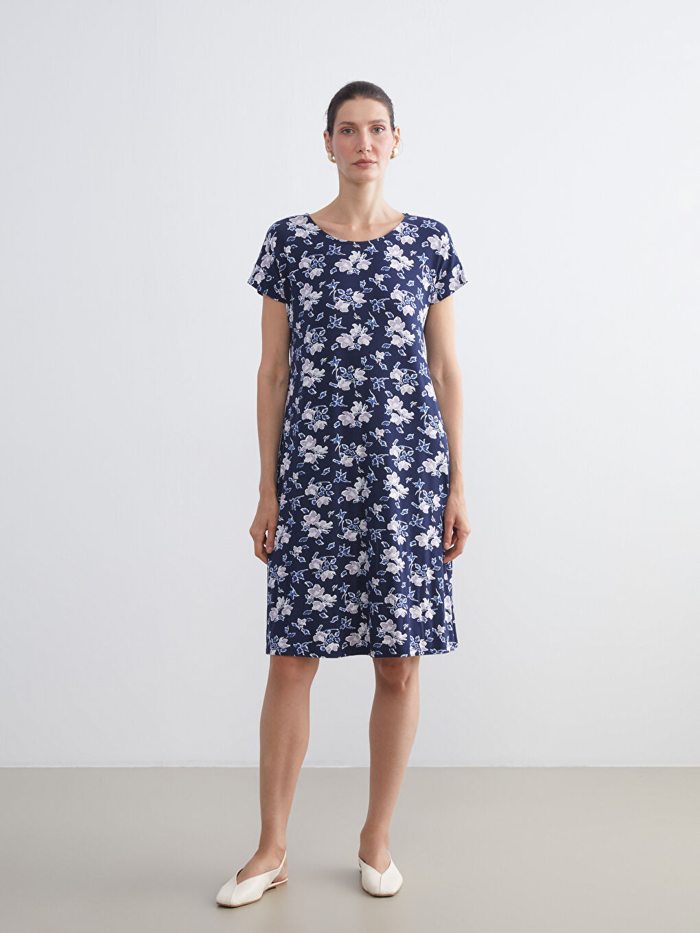 Crew Neck Floral A-Line Dress-2