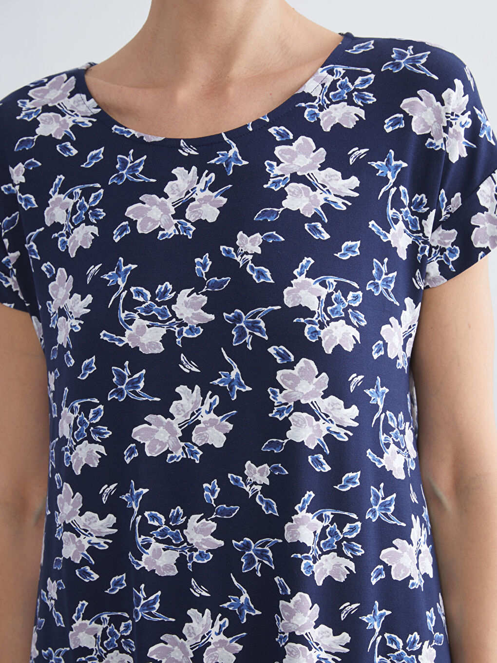 Crew Neck Floral A-Line Dress-3