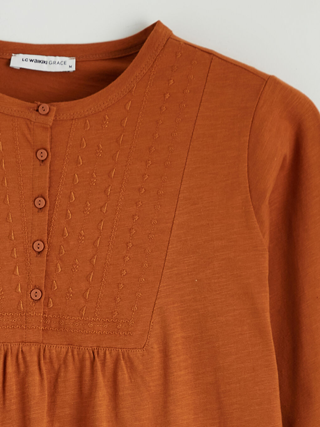 Kahverengi Bisiklet Yaka Nakışlı Bluz-5