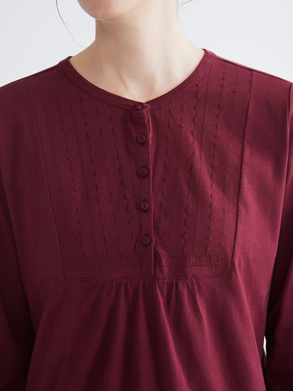 Bordo Bisiklet Yaka Nakışlı Bluz-2