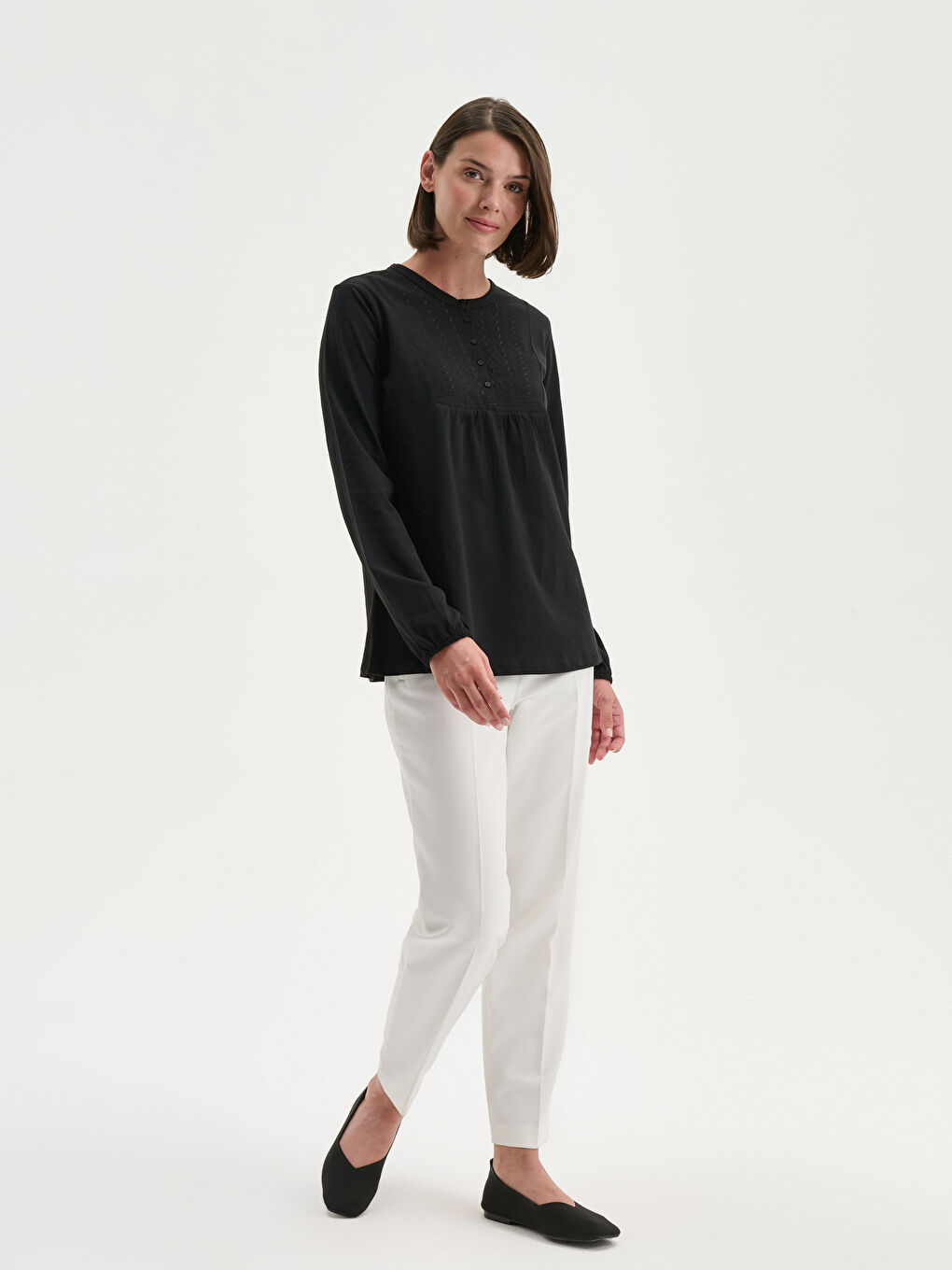 Crew Neck Embroidered Blouse-3