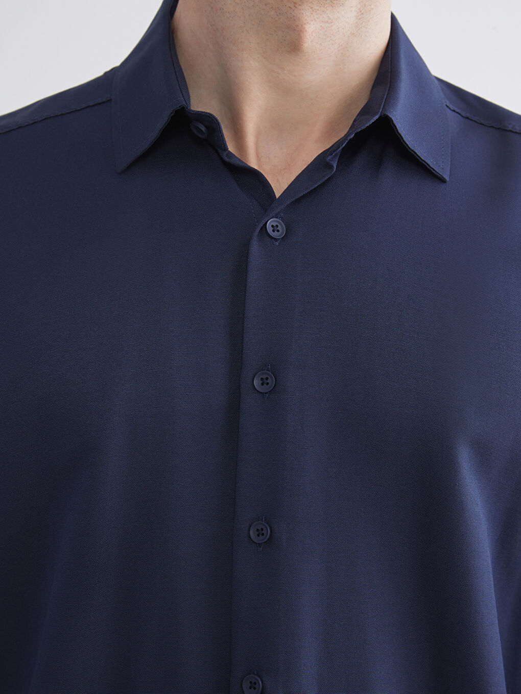 Lacivert Önden Düğme Kapamalı Düz Uzun Kollu Erkek Gömlek-2