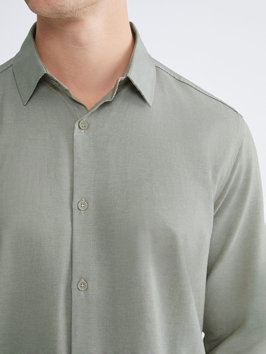 Yeşil Önden Düğme Kapamalı Düz Uzun Kollu Erkek Gömlek-2