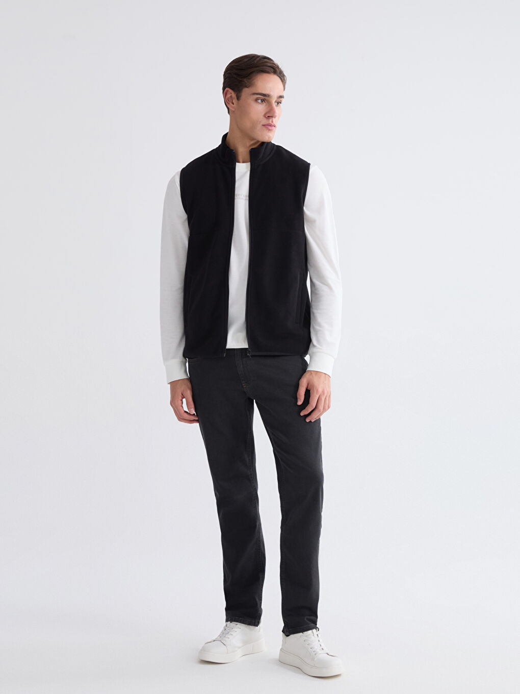 კომფორტული ჭრა ძაბრისებრი საყელო მამაკაცის ჟილეტი-1