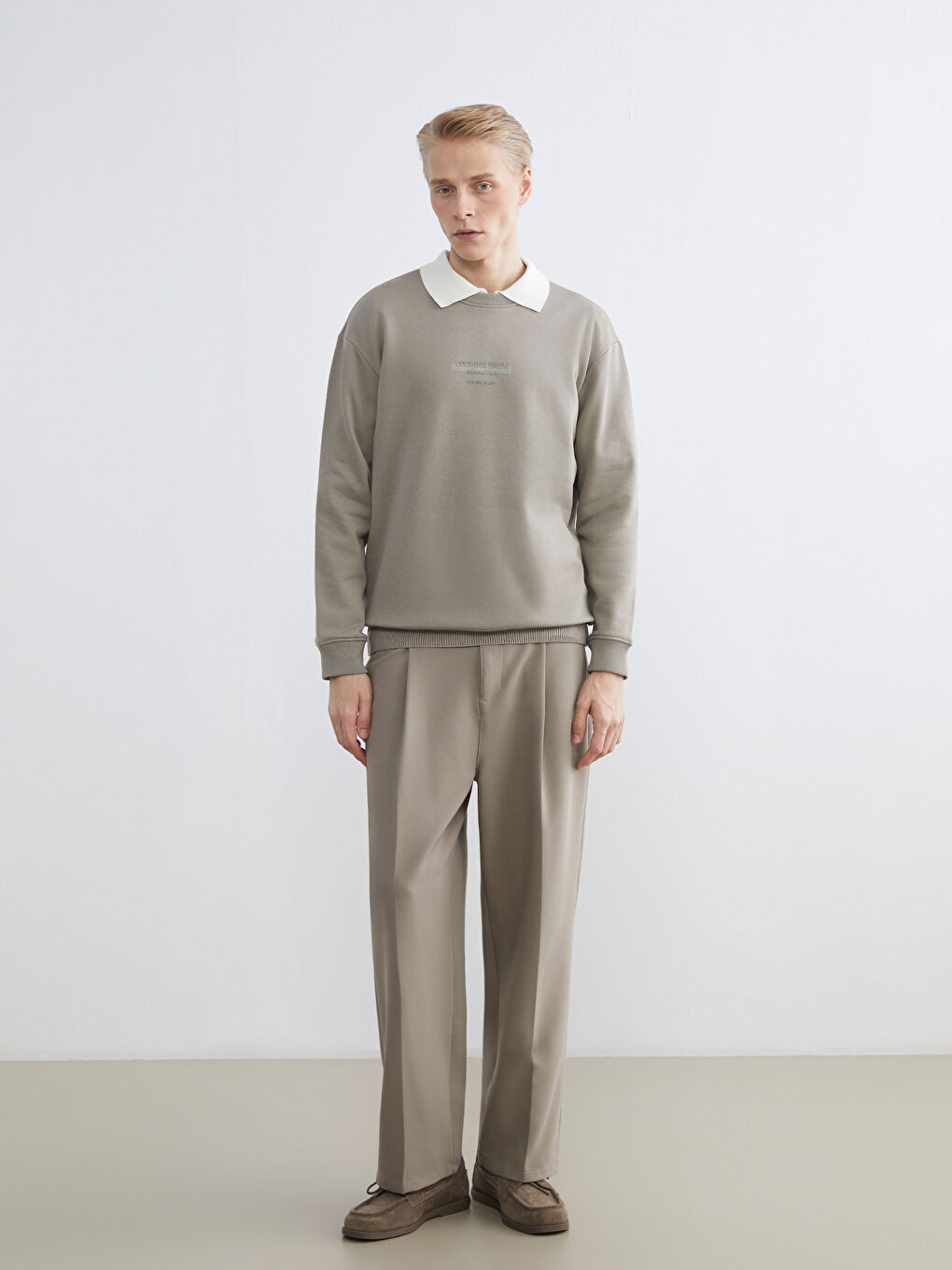 Ерлерге арналған қалың принтті дөңгелек жағалы свитшот-1