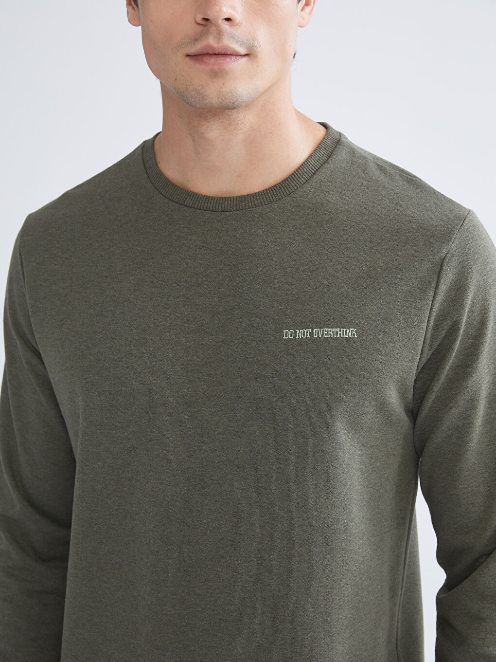 Haki Bisiklet Yaka Baskılı Erkek Sweatshirt-2