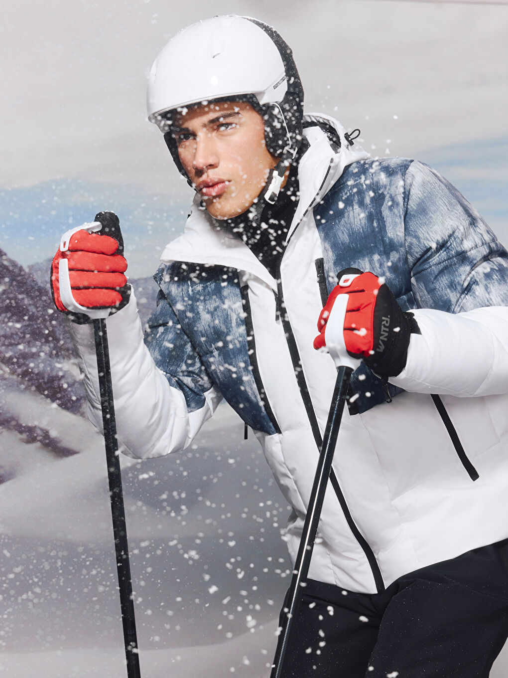 Beyaz Standart Kalıp Kapüşonlu Erkek Kayak Montu-12