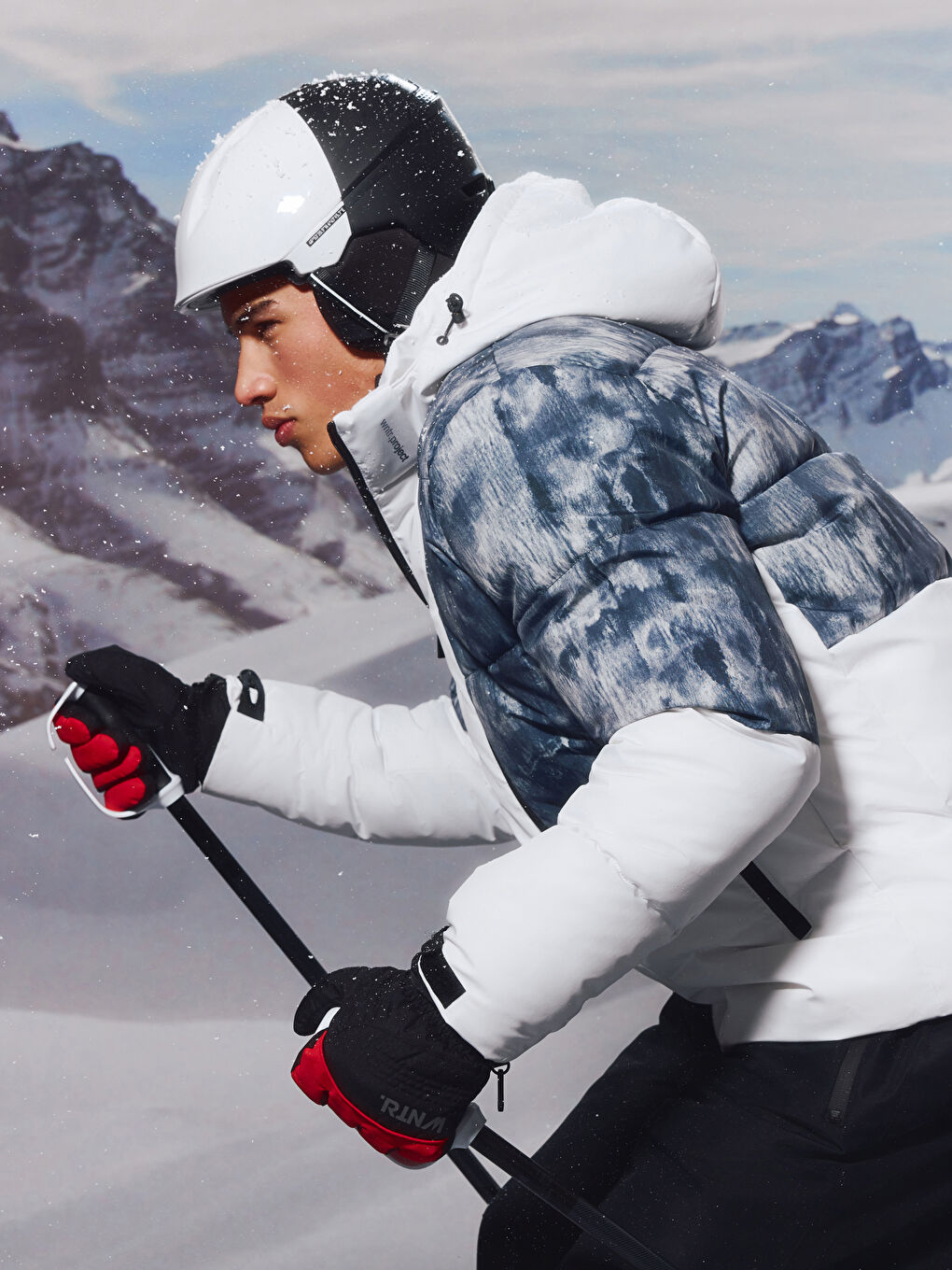 Beyaz Standart Kalıp Kapüşonlu Erkek Kayak Montu-13