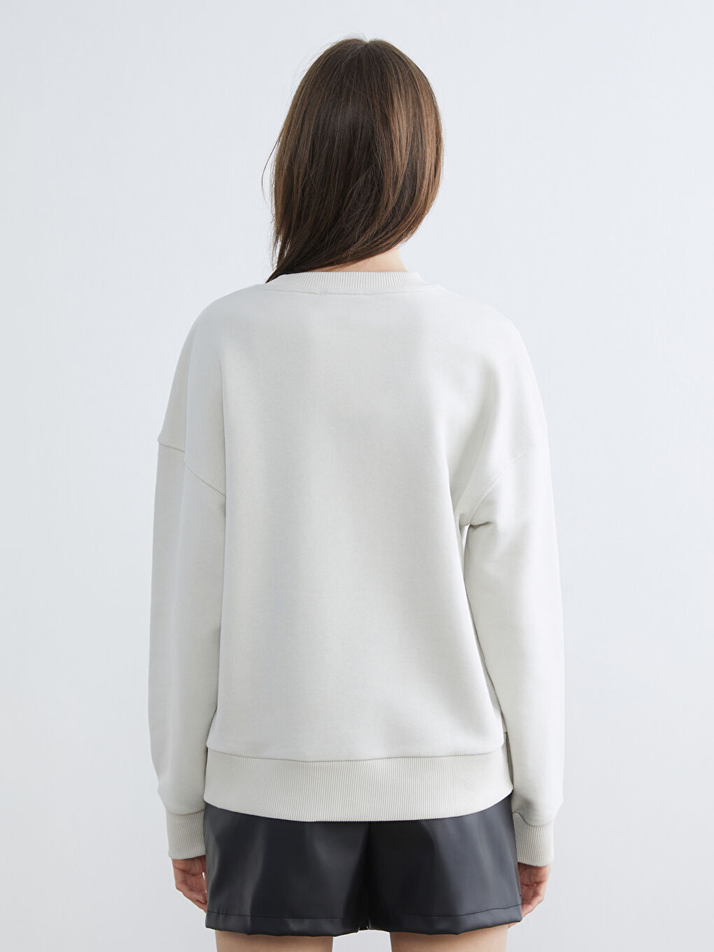 Crew Neck Rhinestone Embellished Oversize Women's Sweatshirt-3