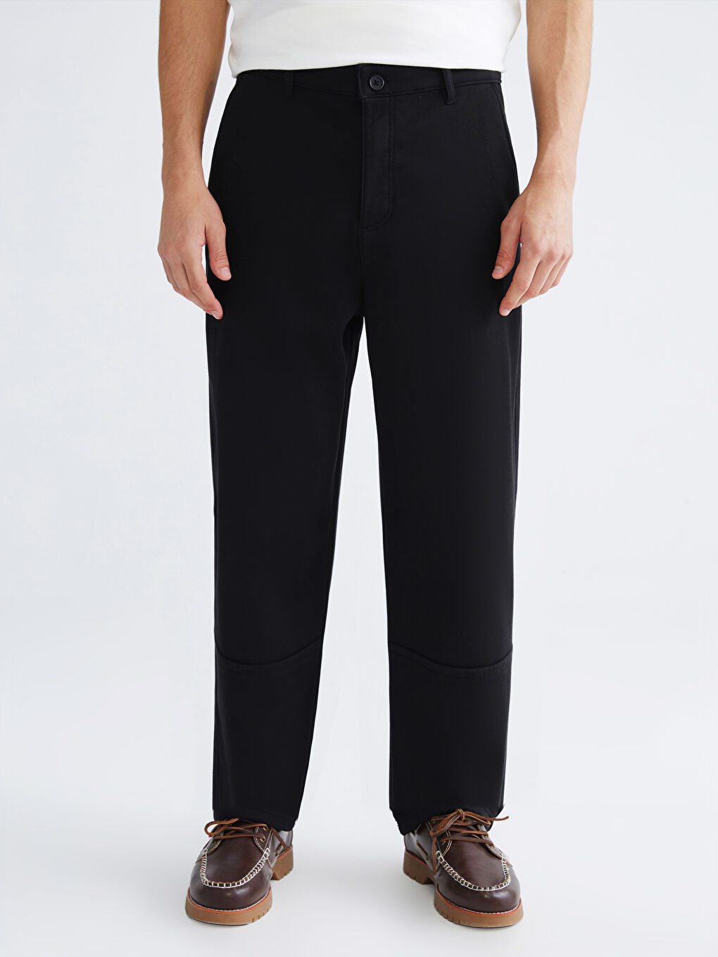 Siyah Standart Kalıp Erkek Pantolon-1