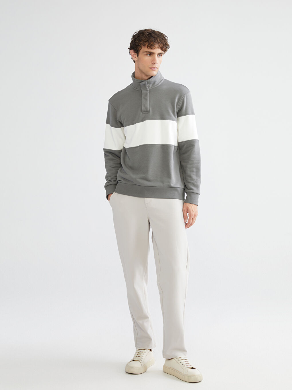 سويت شيرت ياقة قمع للرجال-1