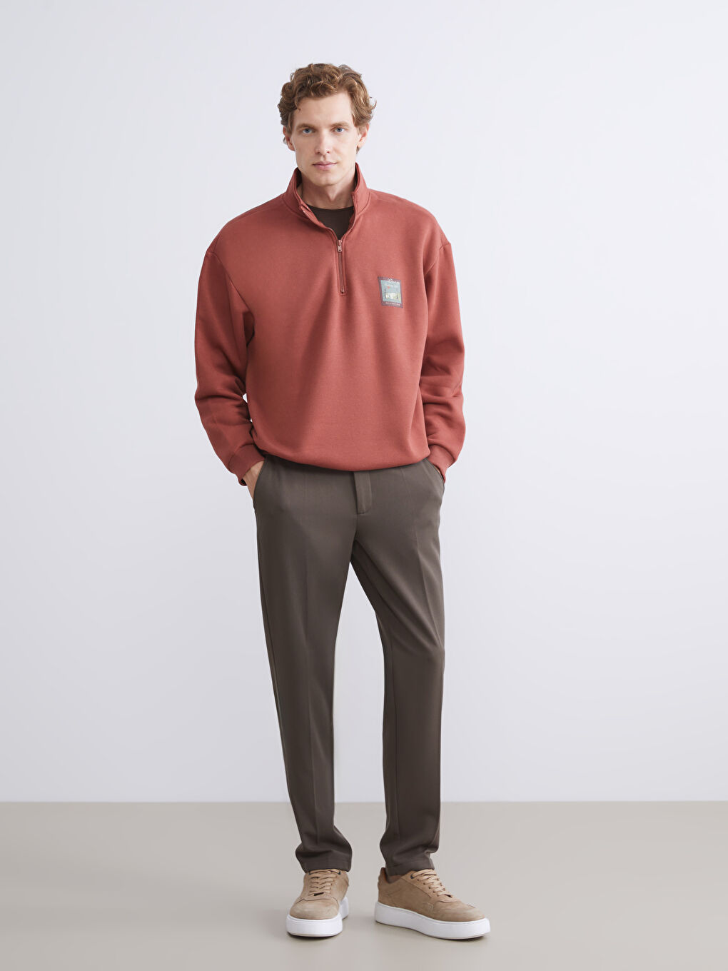 Kahverengi Fermuarlı Dik Yaka Uzun Kollu Erkek Sweatshirt-1