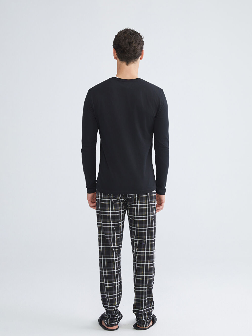 Siyah Standart Kalıp Erkek Pijama Takımı-3