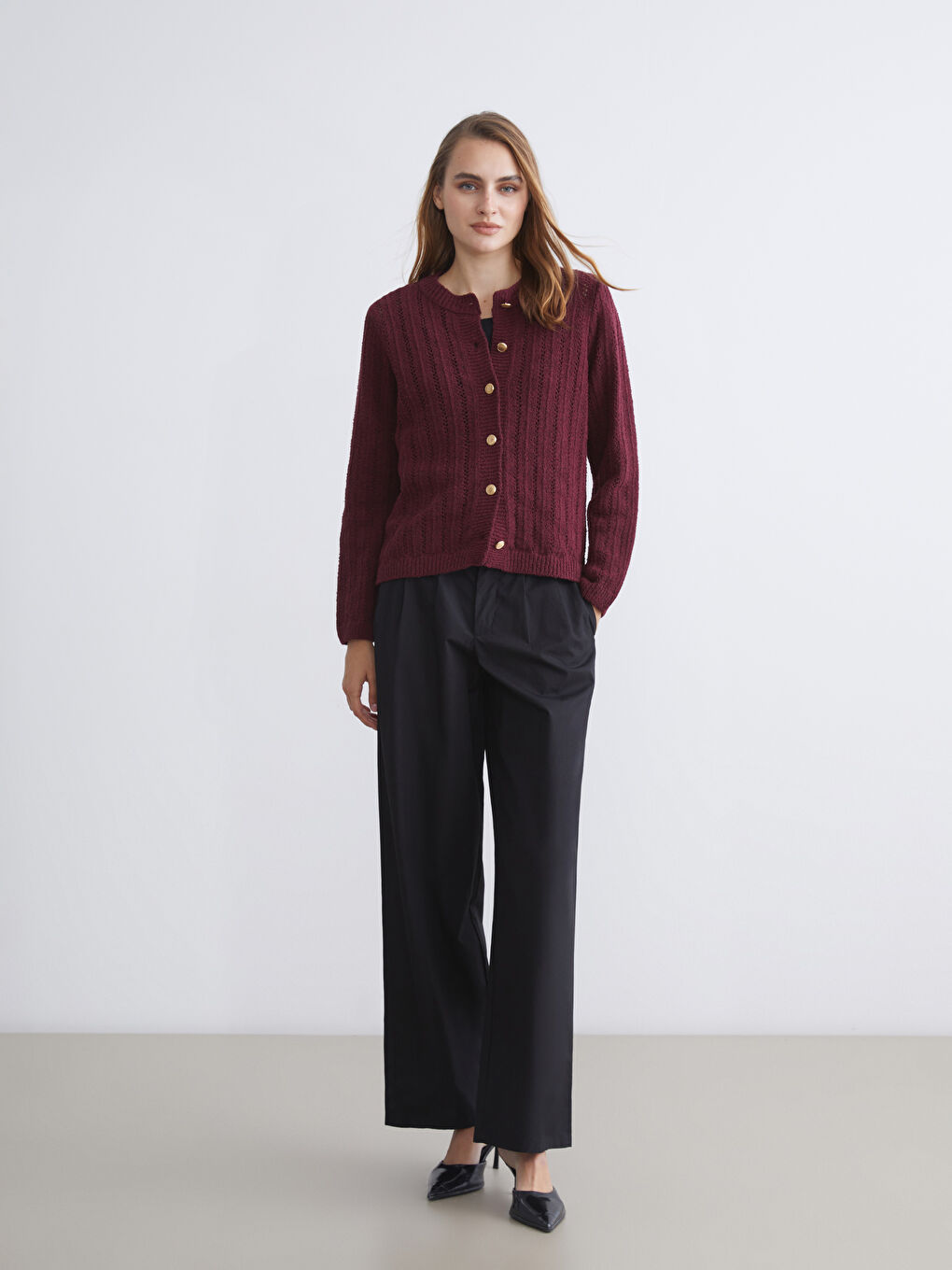 Bordo Bisiklet Yaka Ajurlu Kadın Triko Hırka-1