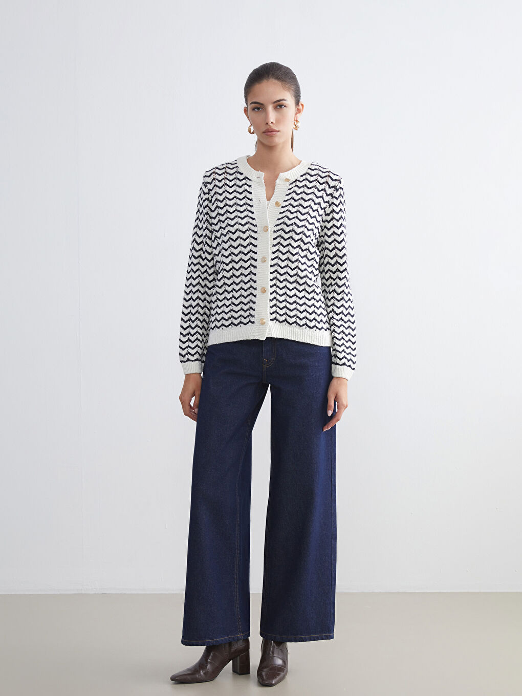 Ekru Bisiklet Yaka Çizgili Ajurlu Kadın Triko Hırka-2