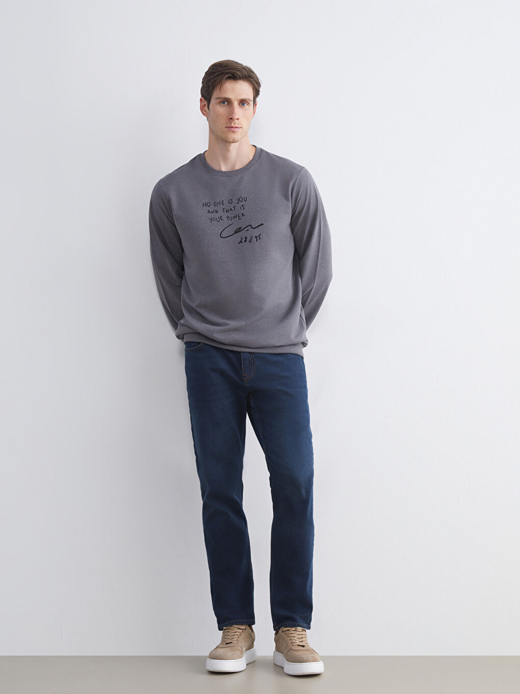 Gri Bisiklet Yaka Baskılı Erkek Sweatshirt-1