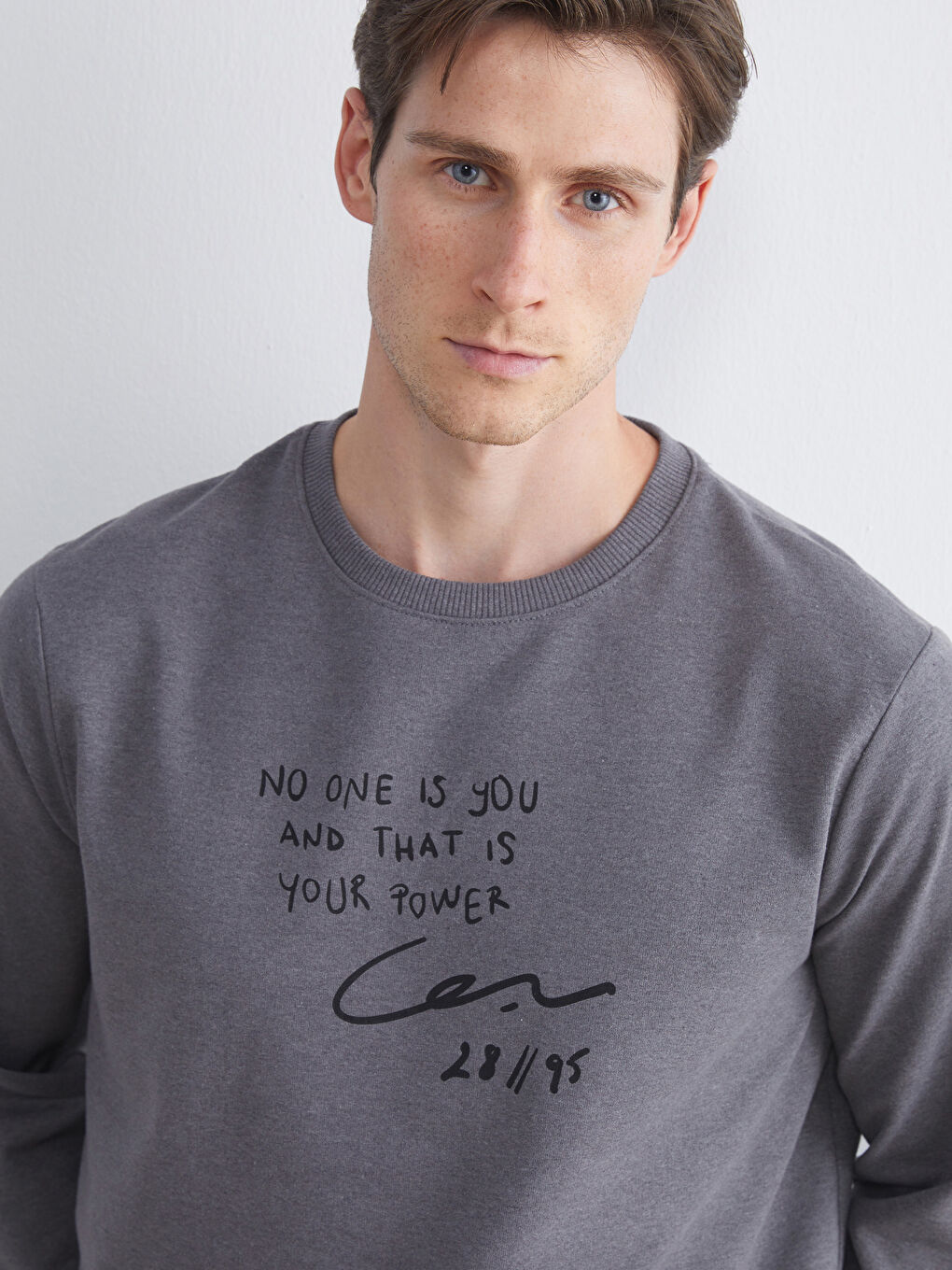 Gri Bisiklet Yaka Baskılı Erkek Sweatshirt-2