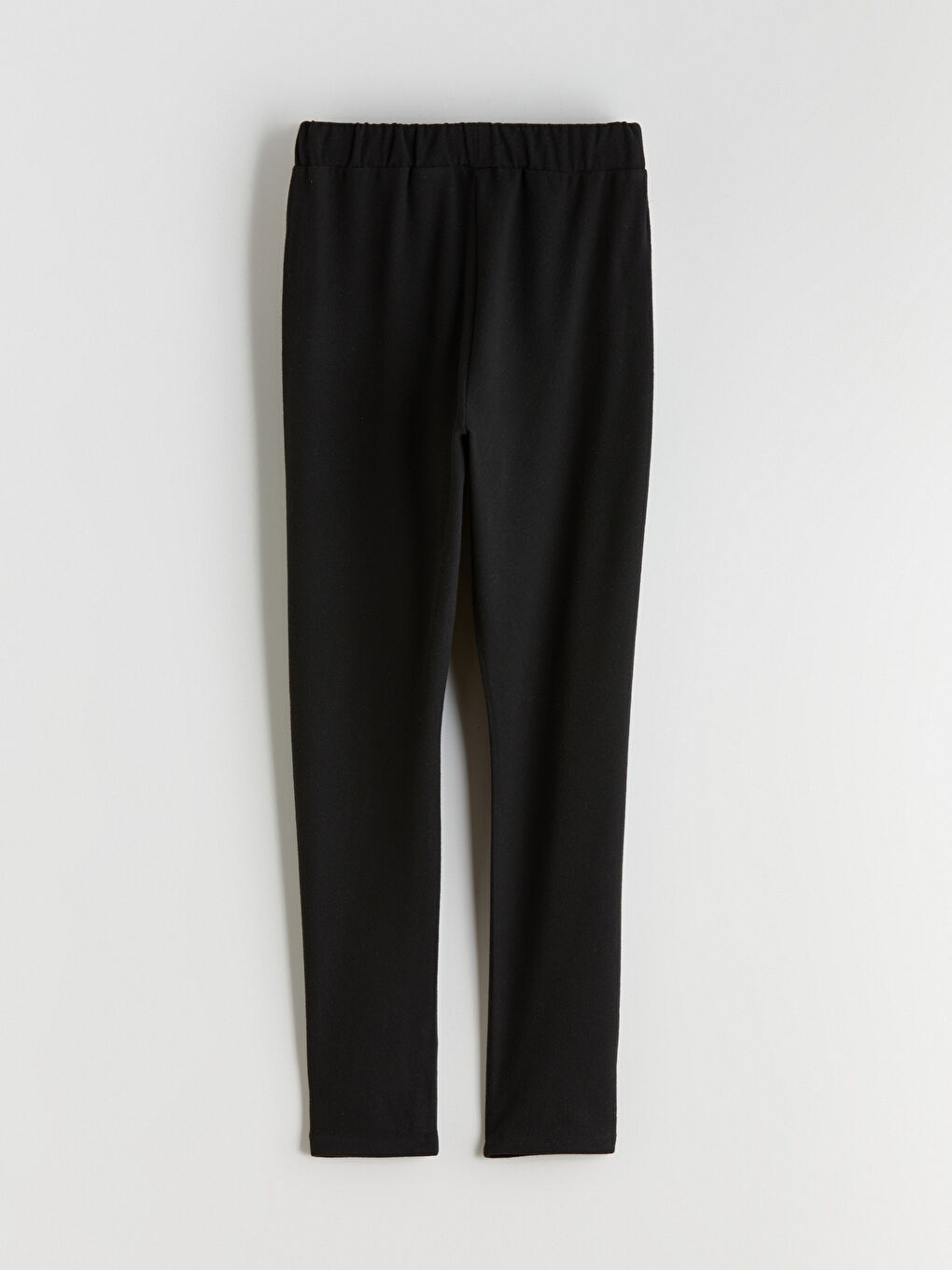 سترێج ڕه‌ش کچ-2