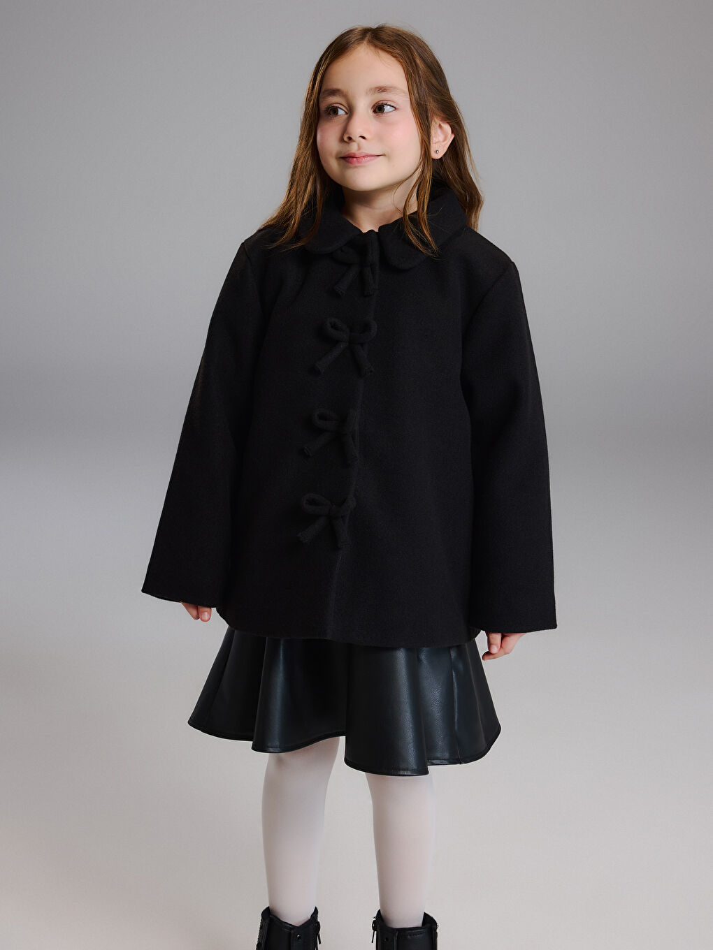 Siyah Fiyonk Detaylı Kız Çocuk Kaşe Kaban-1