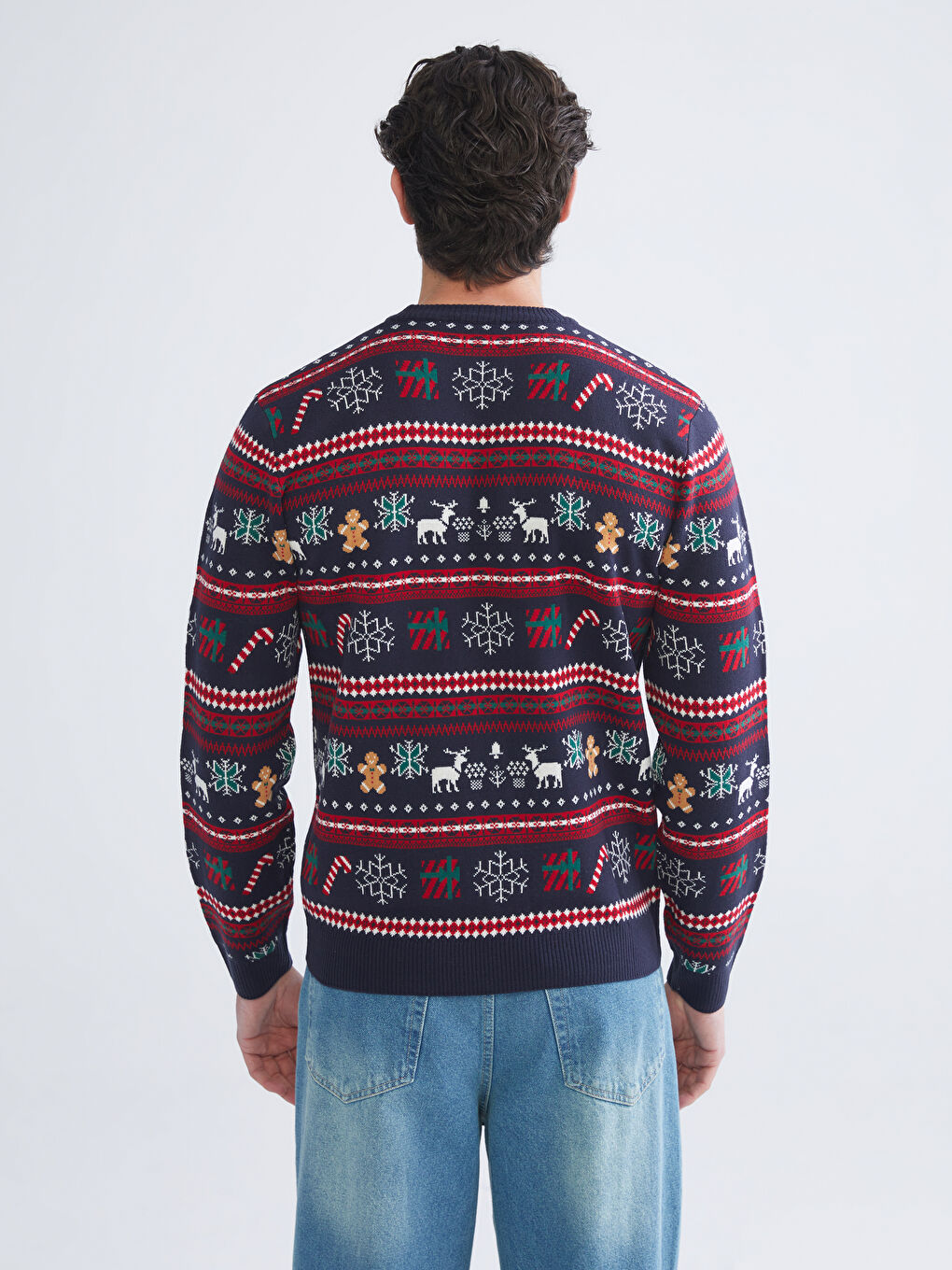 Светр з водолазкою з різдвяною тематикою для чоловіків з трикотажу-3