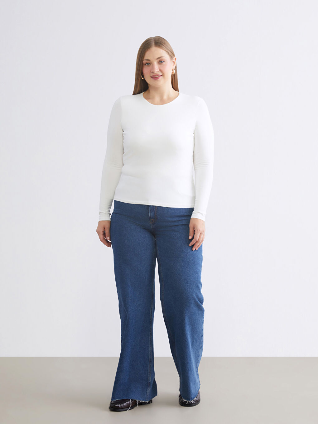 Plus Size Crew Neck Women's Bodysuit-5