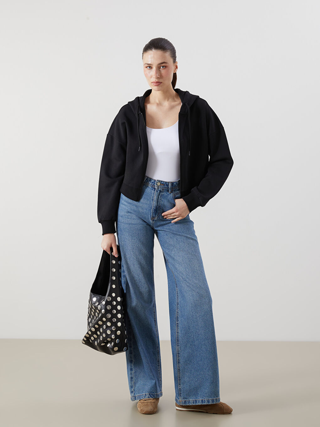 Siyah Kapüşonlu Oversize Kadın Kalın Fermuarlı Sweatshirt-1