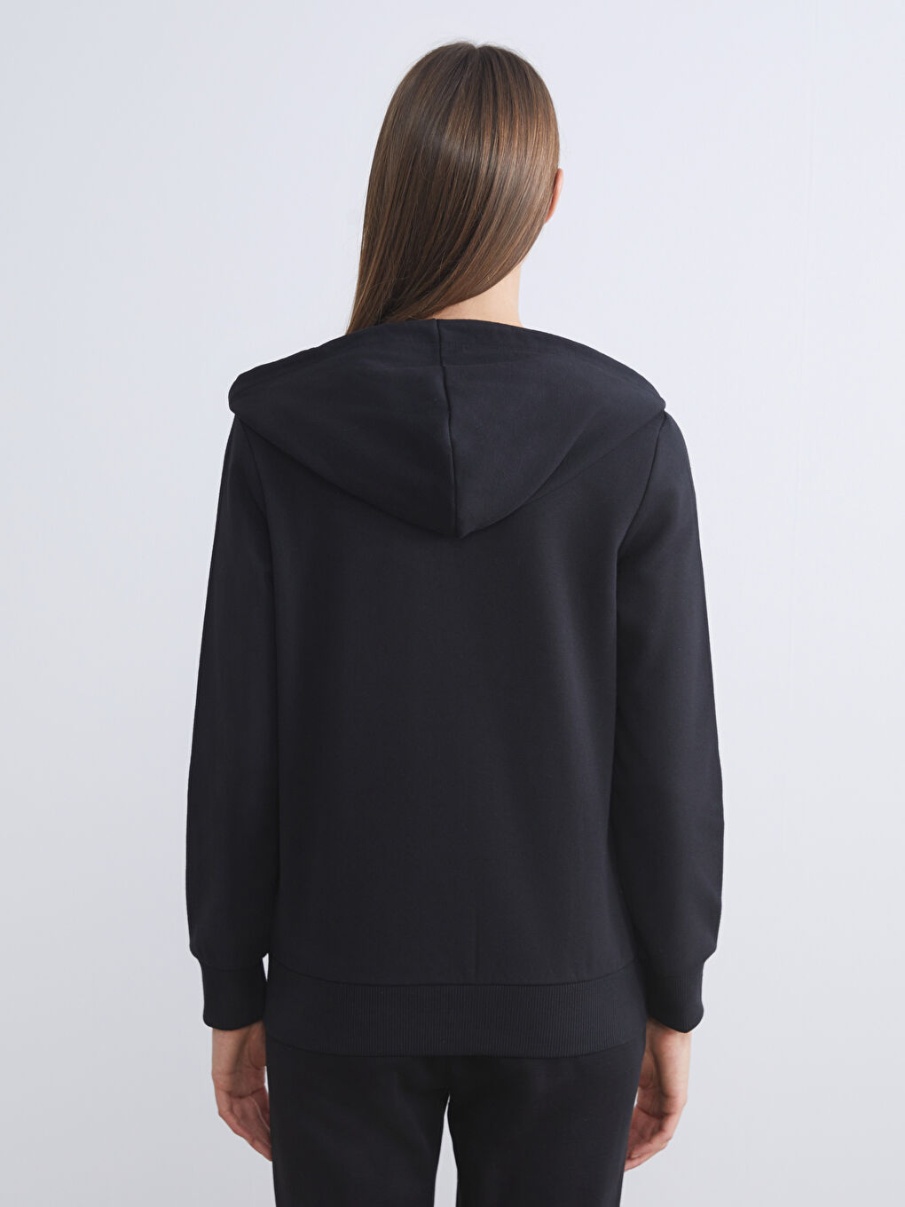Siyah Kapüşonlu Kadın Fermuarlı Sweatshirt-3