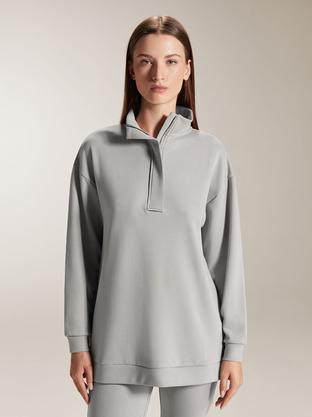 Gri Dik Yaka Kadın Sweatshirt Tunik