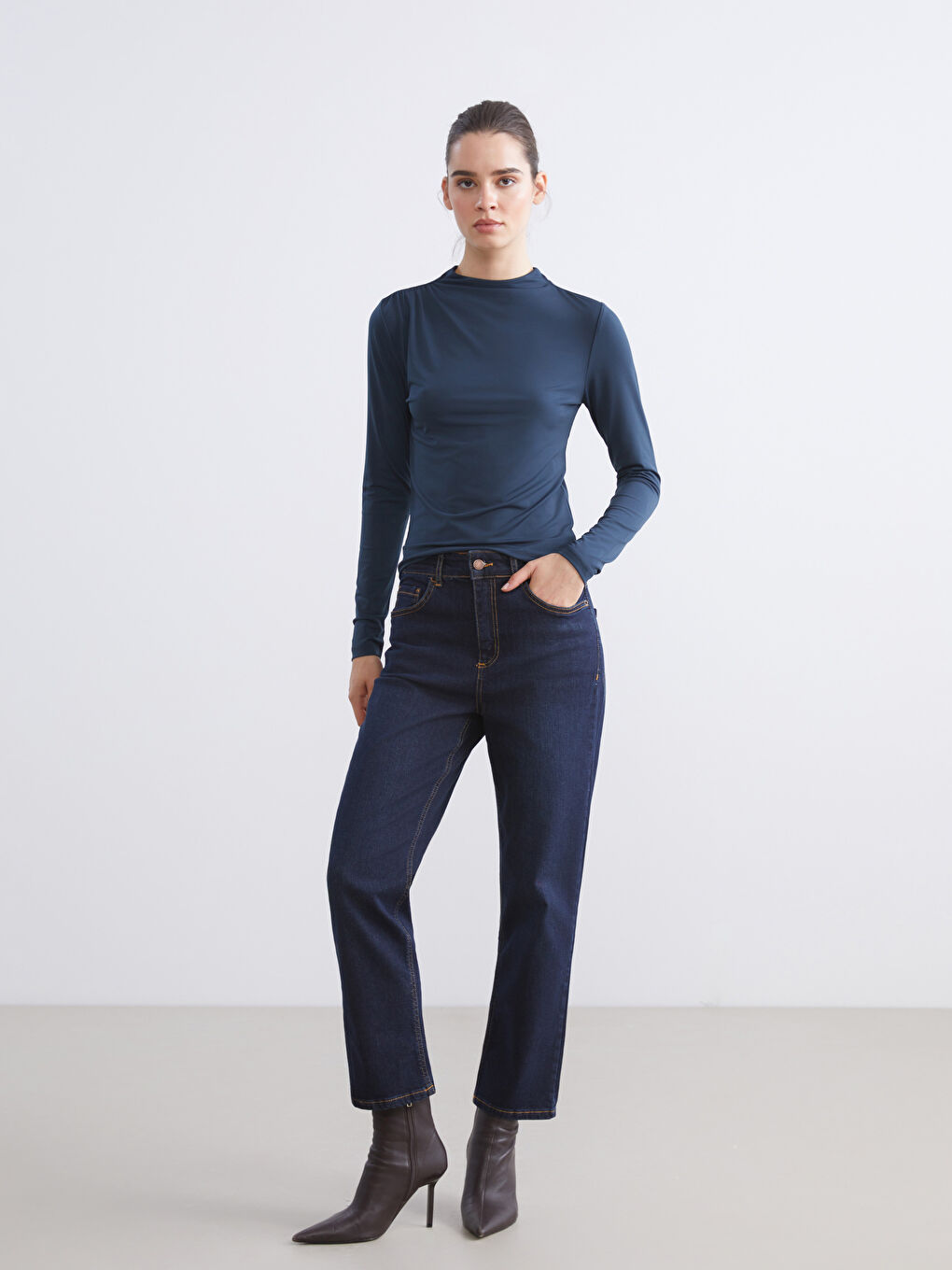 LCW Vision Funnel Neck Ruched Blouse -W5GB54Z8-R4U