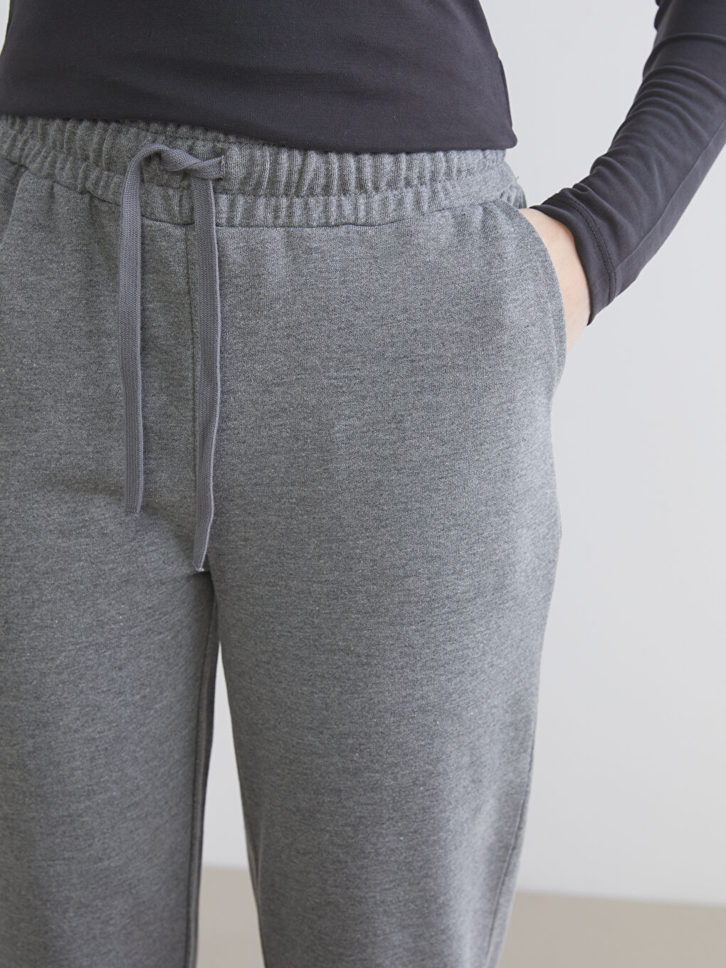 Women's Sweatpants with Elastic Waist-5