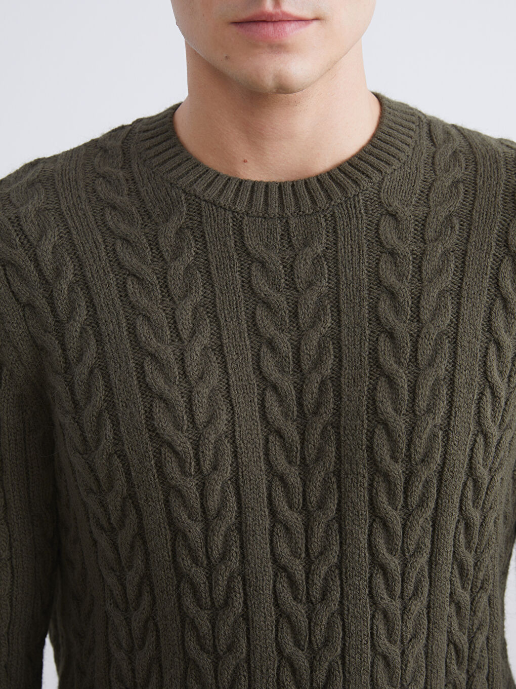 Мужской трикотажный свитер с круглым вырезом и длинными рукавами-2