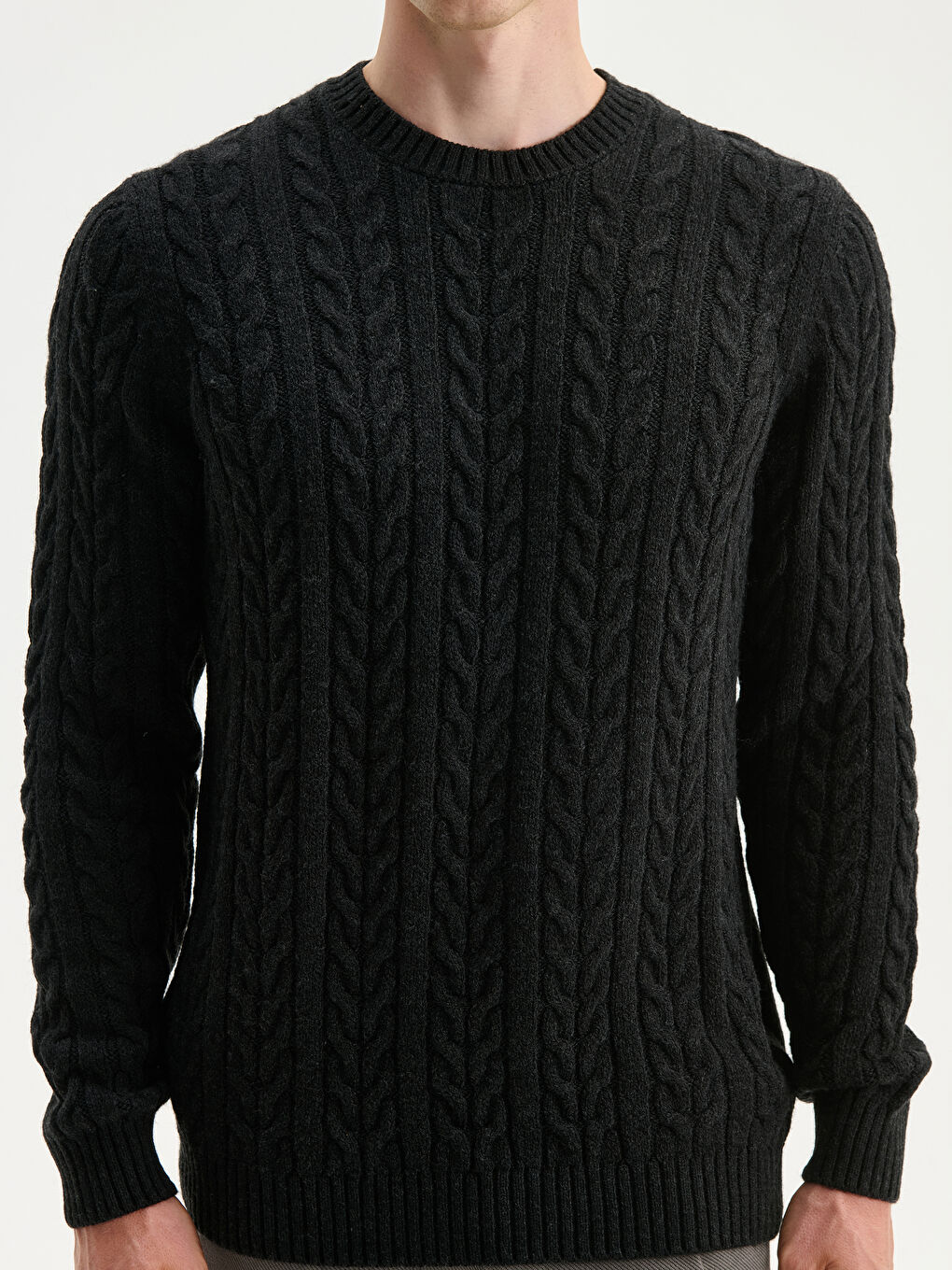 Мужской трикотажный свитер с круглым вырезом и длинными рукавами-2