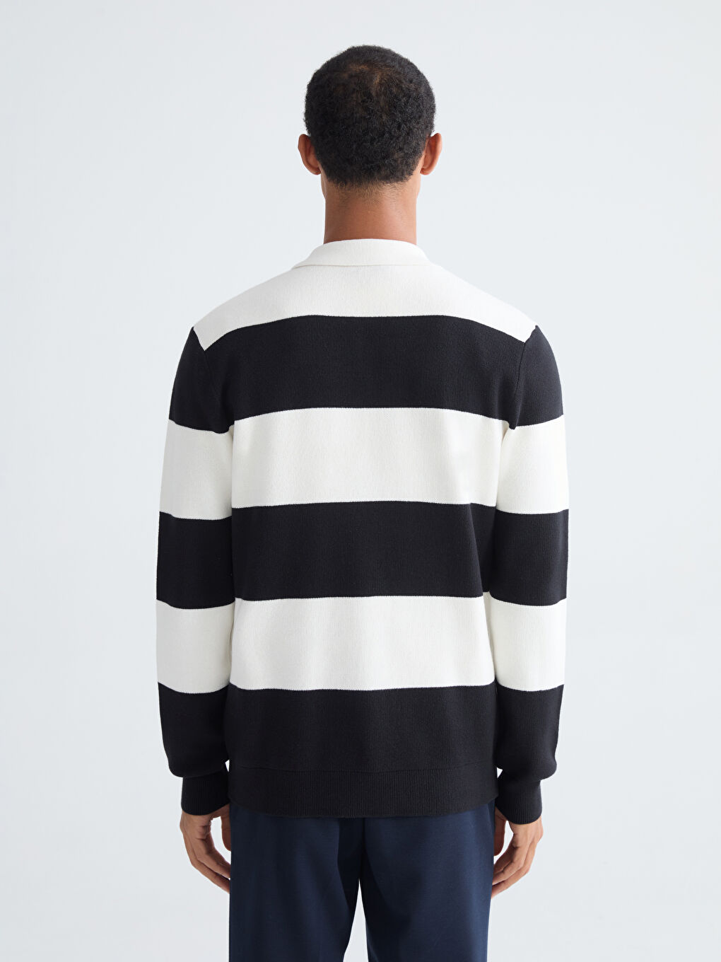 سترة تريكو مخططة بكول مدور رجال-3