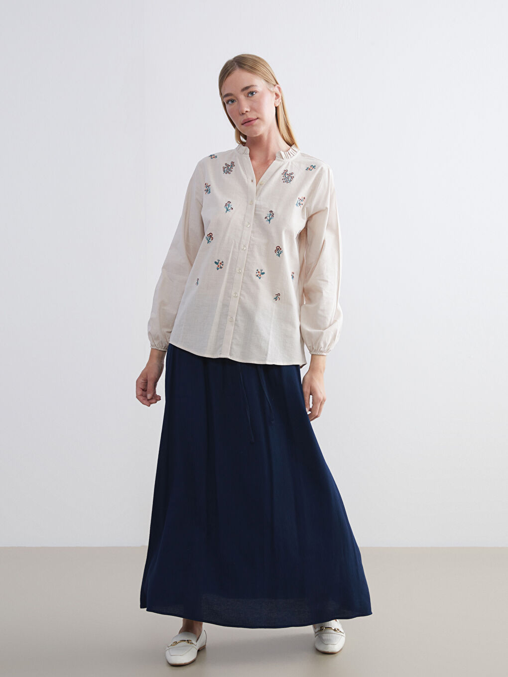Frilled Notch Neck Floral Embroidered Blouse-2