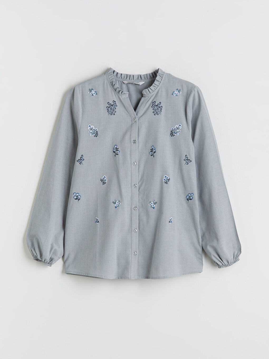 Gri Fırfırlı Kaçık Yaka Çiçekli Kadın Gömlek-6
