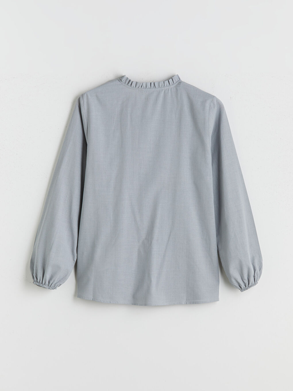 Gri Fırfırlı Kaçık Yaka Çiçekli Kadın Gömlek-7