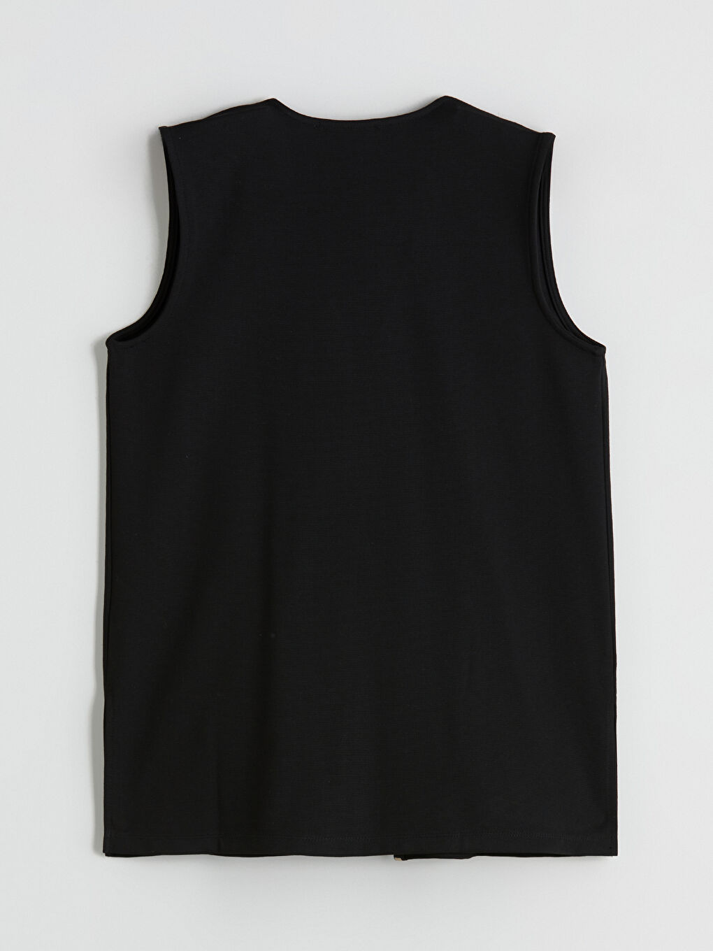 Siyah V Yaka Nakışlı Kadın Yelek-7