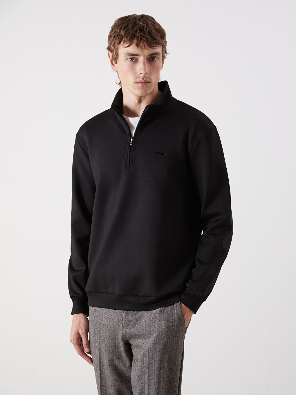 Siyah Fermuarlı Dik Yaka Erkek Sweatshirt-1