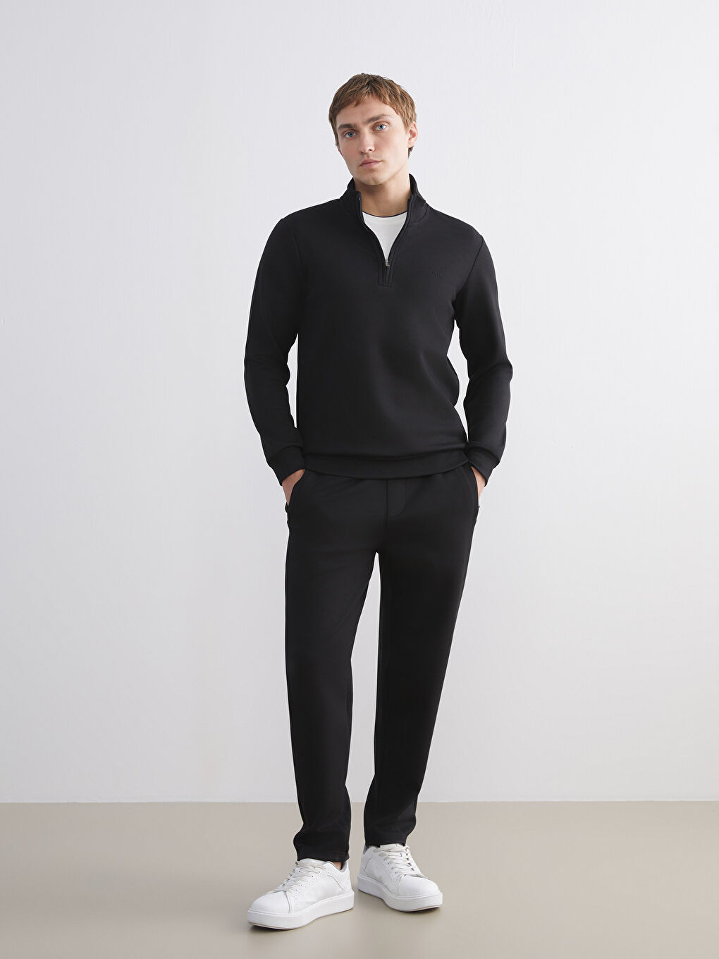 Siyah Fermuarlı Dik Yaka Erkek Sweatshirt-2