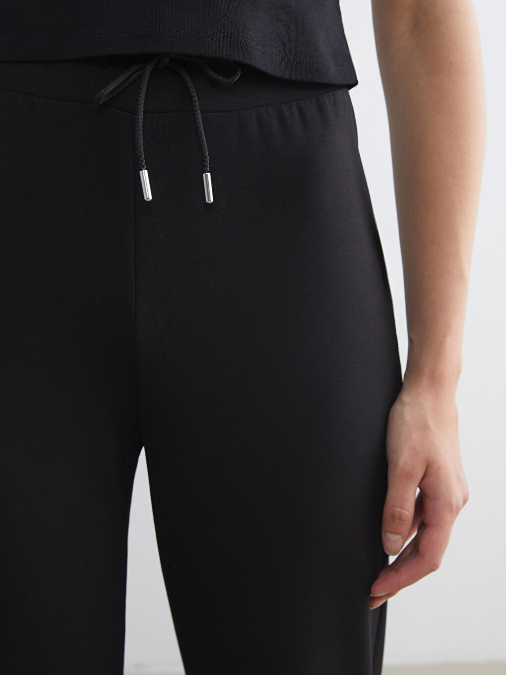 Siyah Beli Lastikli Kadın Eşofman Altı-2