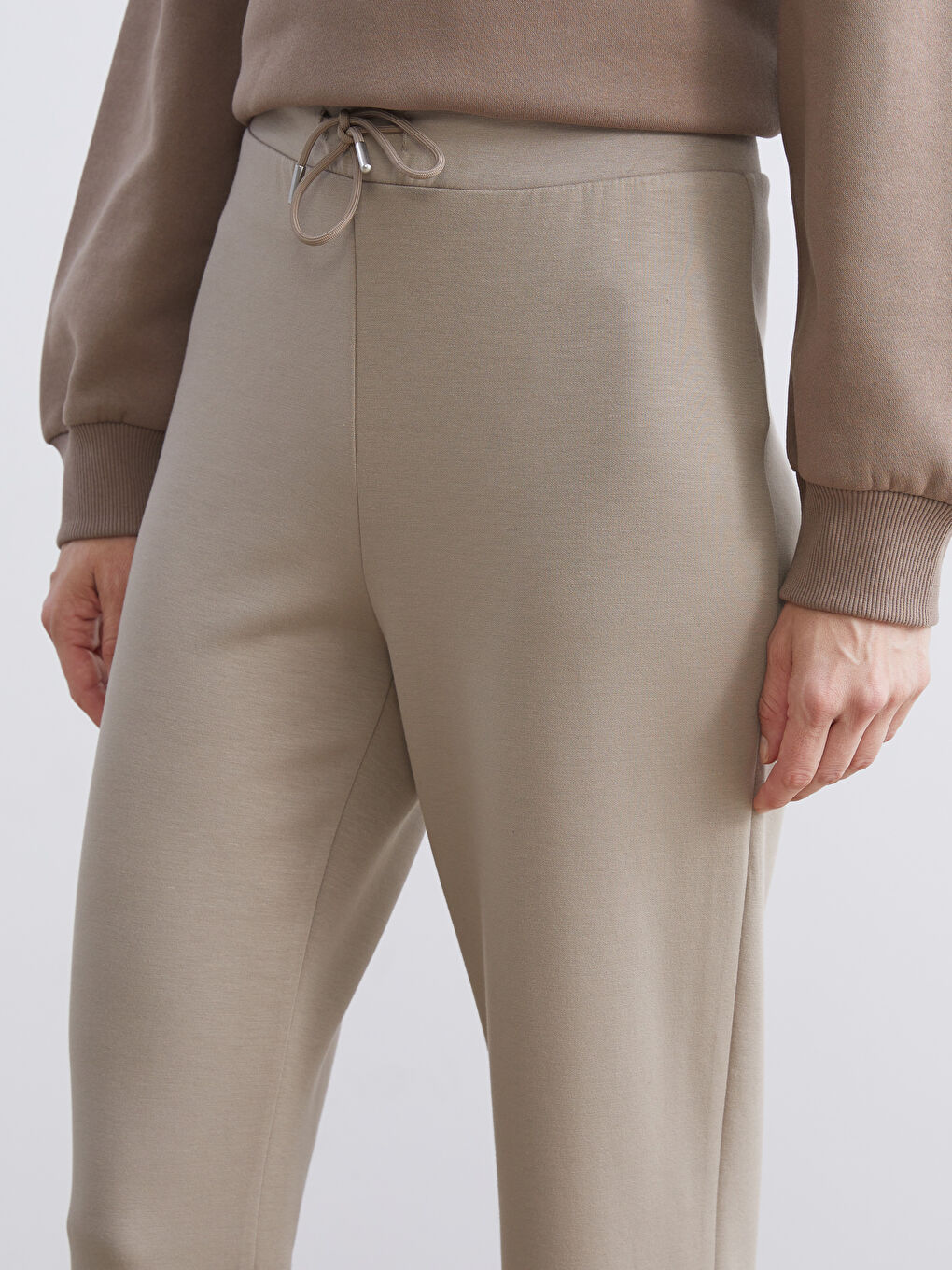 Bej Beli Lastikli Kadın Eşofman Altı-2