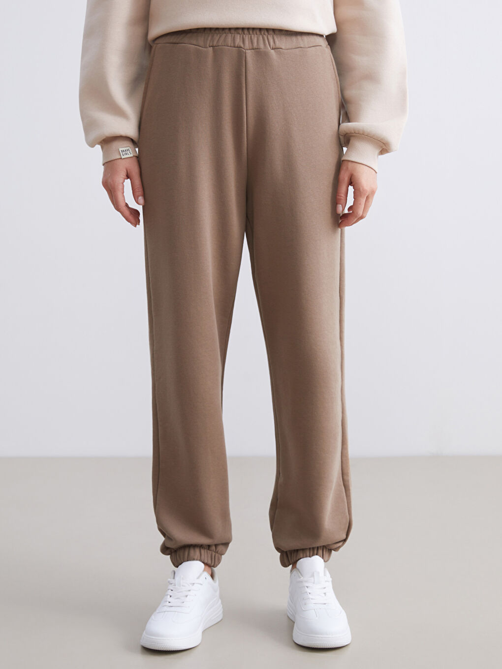 Bej Beli Lastikli Kadın Jogger Eşofman Altı-1