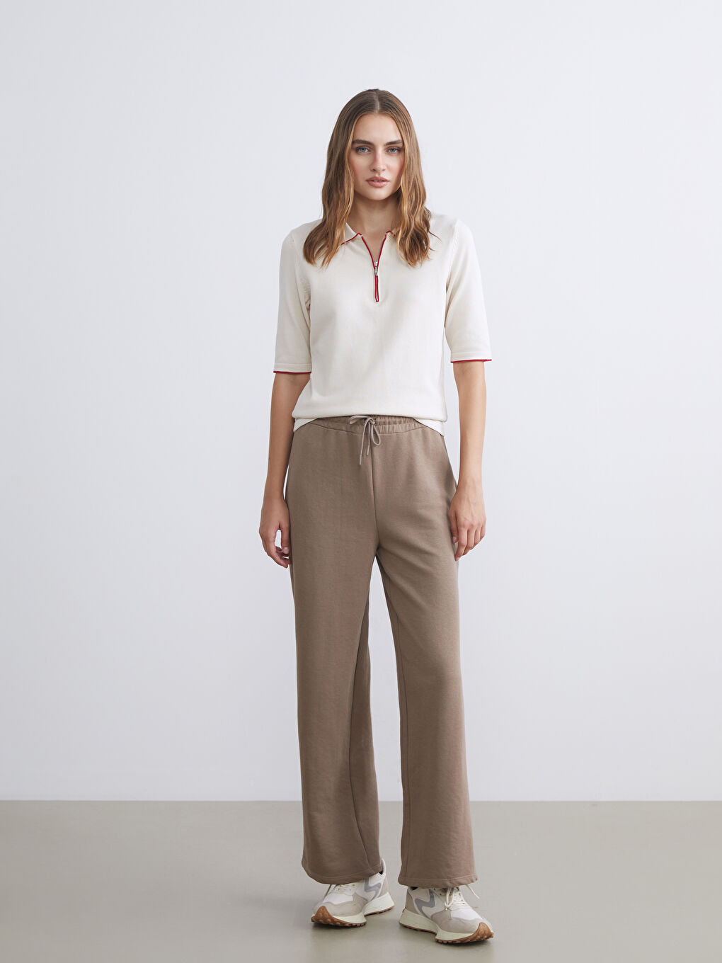 Women's Sweatpants with Elastic Waist