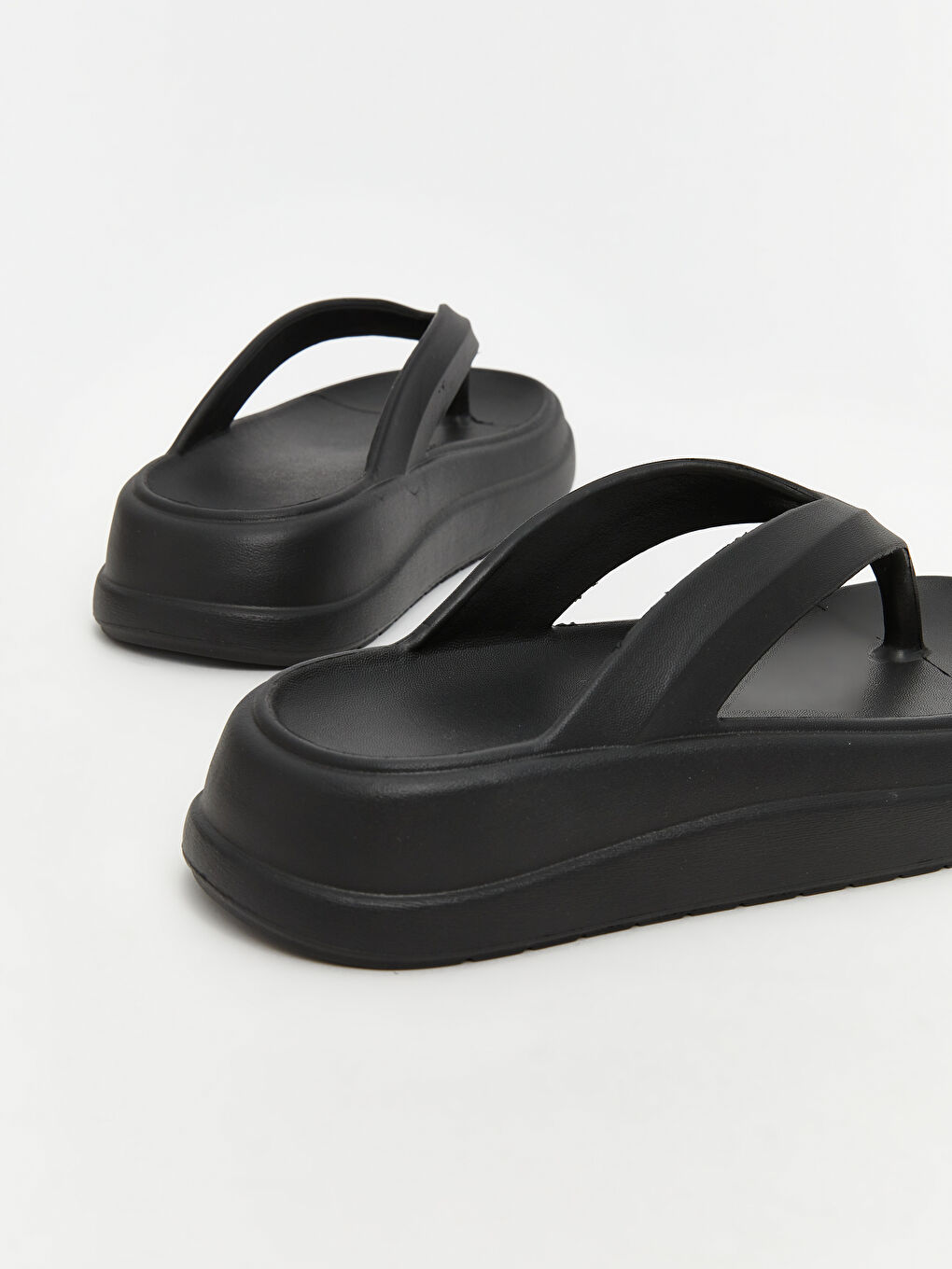 LCW STEPS Women's Flip Flops -W5GD69Z8-HUC