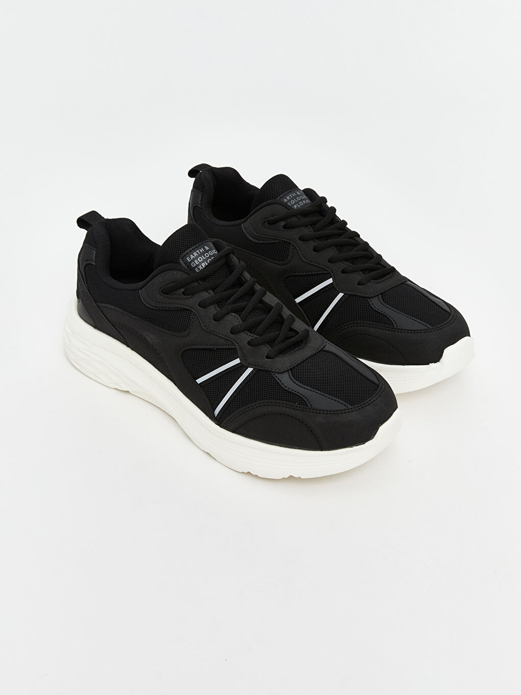 Siyah Bağcıklı File Detaylı Erkek Spor Ayakkabı