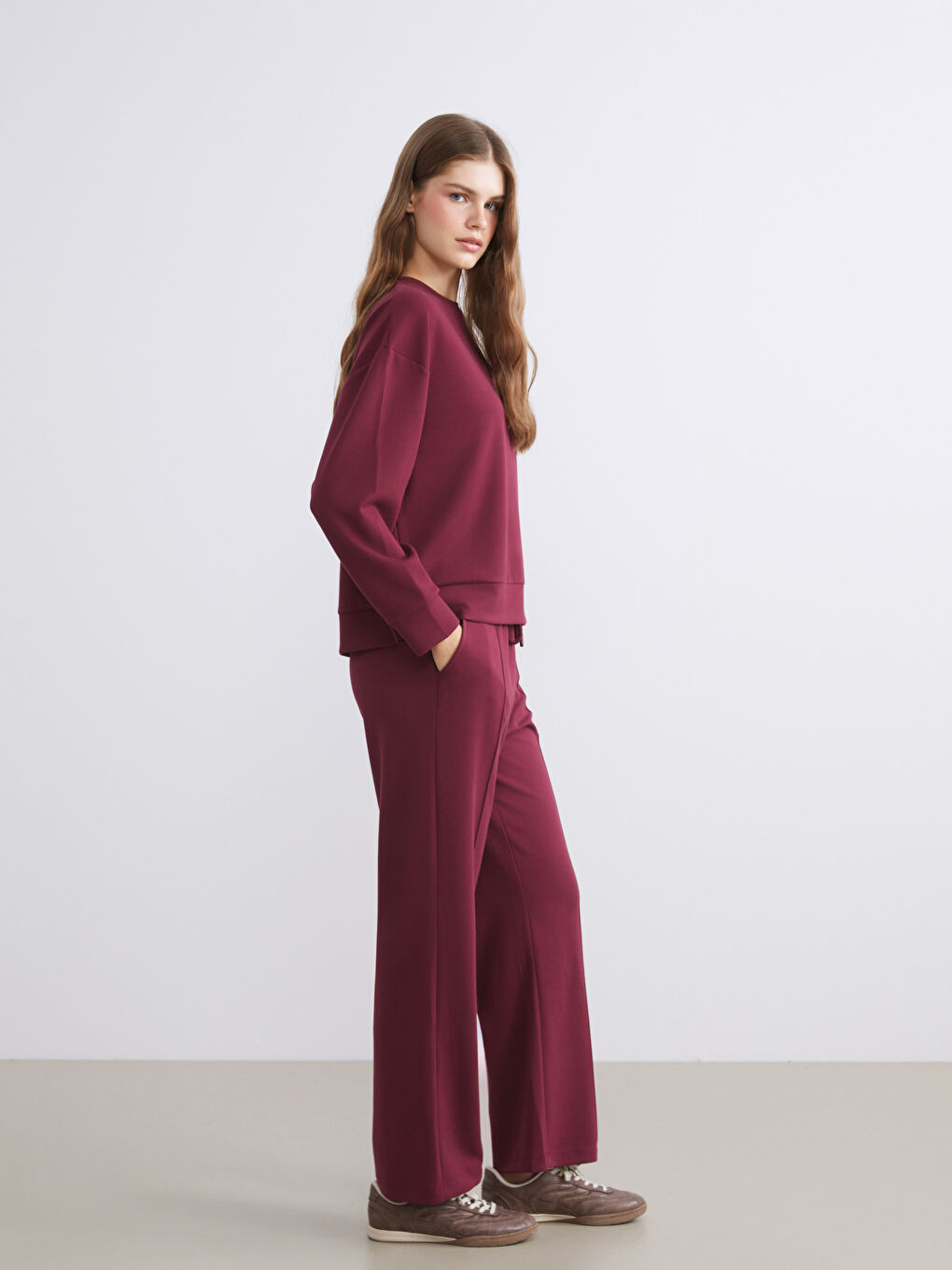 Women's Sweatpants with Elastic Waist