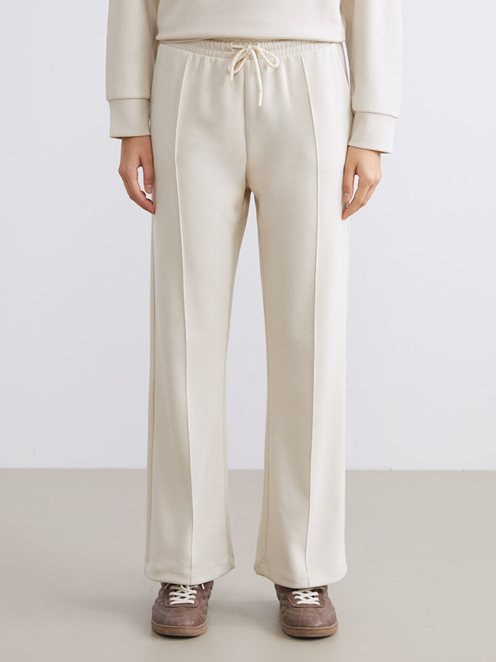 Women's Sweatpants with Elastic Waist-1